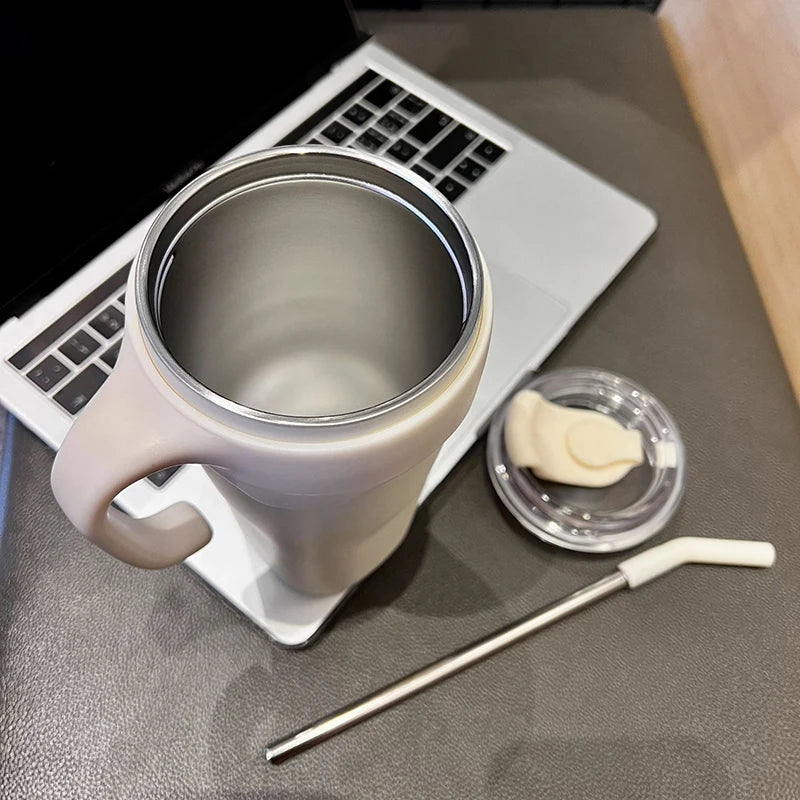 Cute Tumbler Thermos Mug For Coffee Tea Juice 650ml Sainless Steel Thermal Cup With Handle Straw Car Cup Gym Water Bottle Gift